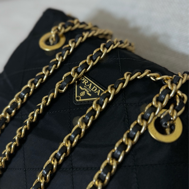 新上架🖤PRADA降落傘流浪托特包中號25尺寸🖤有防塵袋/流浪包/托特包/鏈條包/肩背包/斜背包-42