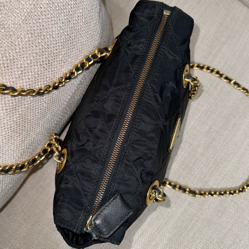 新上架🖤PRADA降落傘流浪托特包中號25尺寸🖤有防塵袋/流浪包/托特包/鏈條包/肩背包/斜背包-56