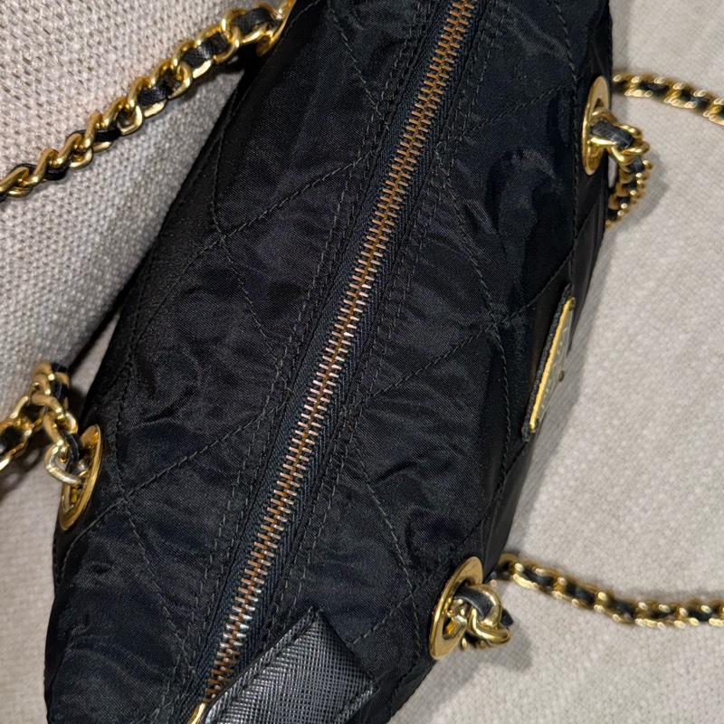 新上架🖤PRADA降落傘流浪托特包中號25尺寸🖤有防塵袋/流浪包/托特包/鏈條包/肩背包/斜背包-72