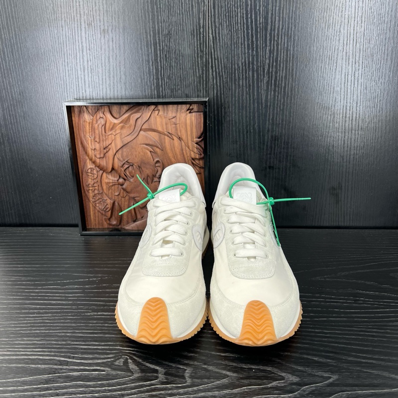 98新羅意威 flow runner白 碼數 41 塵袋-0