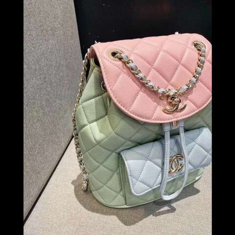 Chanel 香奈兒 Duma 夢幻馬卡龍拼色 菱格紋後背包