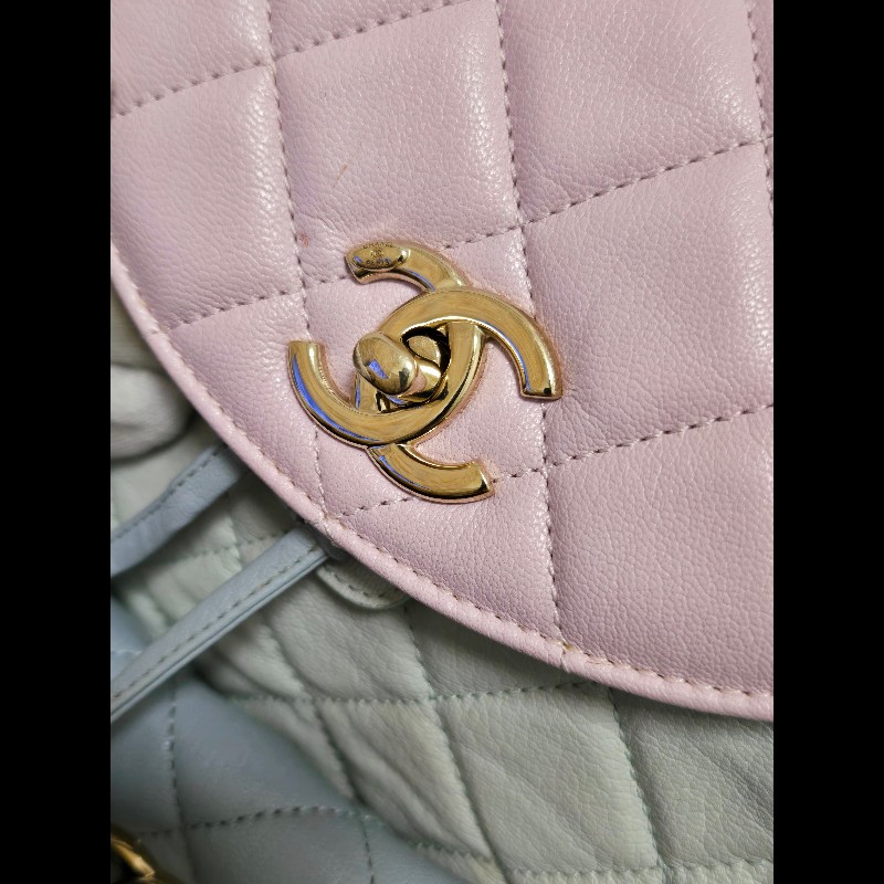 Chanel 香奈兒 Duma 夢幻馬卡龍拼色 菱格紋後背包-12