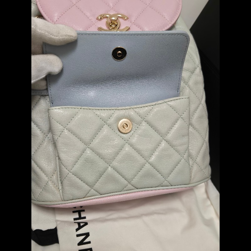 Chanel 香奈兒 Duma 夢幻馬卡龍拼色 菱格紋後背包-25