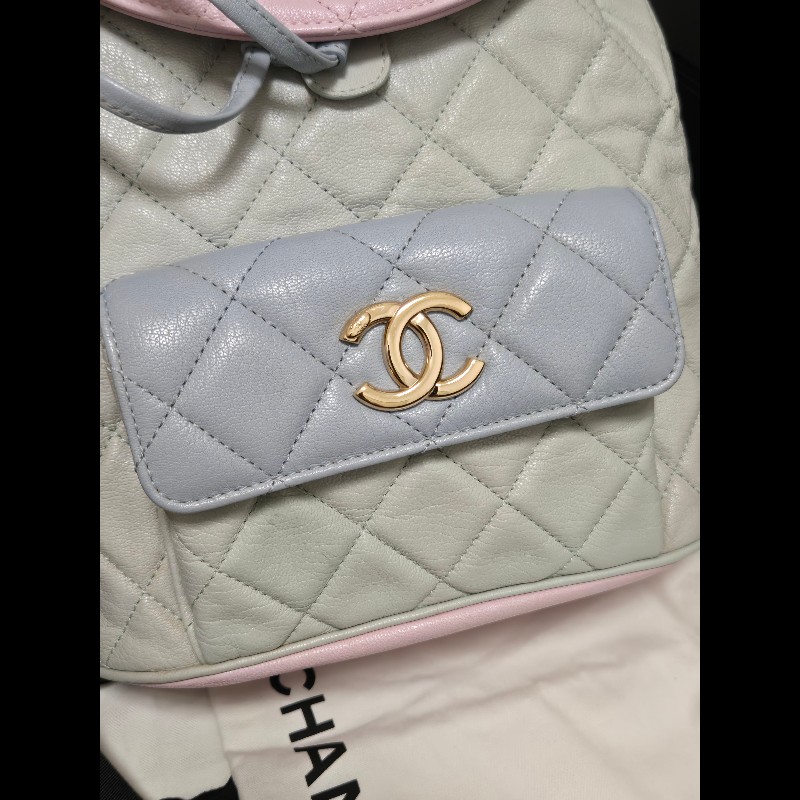 Chanel 香奈兒 Duma 夢幻馬卡龍拼色 菱格紋後背包-26