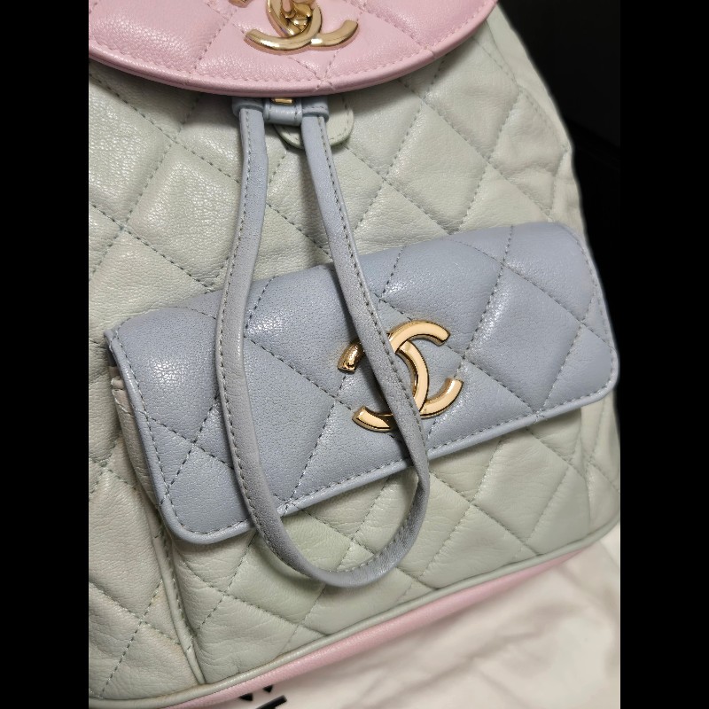 Chanel 香奈兒 Duma 夢幻馬卡龍拼色 菱格紋後背包-27