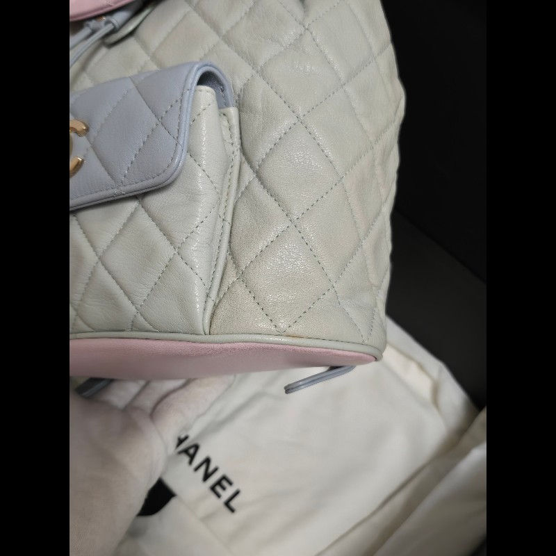 Chanel 香奈兒 Duma 夢幻馬卡龍拼色 菱格紋後背包-30