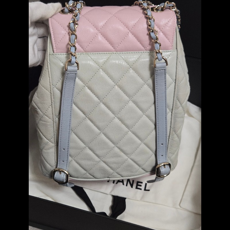 Chanel 香奈兒 Duma 夢幻馬卡龍拼色 菱格紋後背包-37