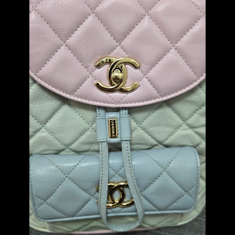 Chanel 香奈兒 Duma 夢幻馬卡龍拼色 菱格紋後背包-44