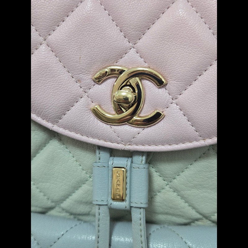 Chanel 香奈兒 Duma 夢幻馬卡龍拼色 菱格紋後背包-48
