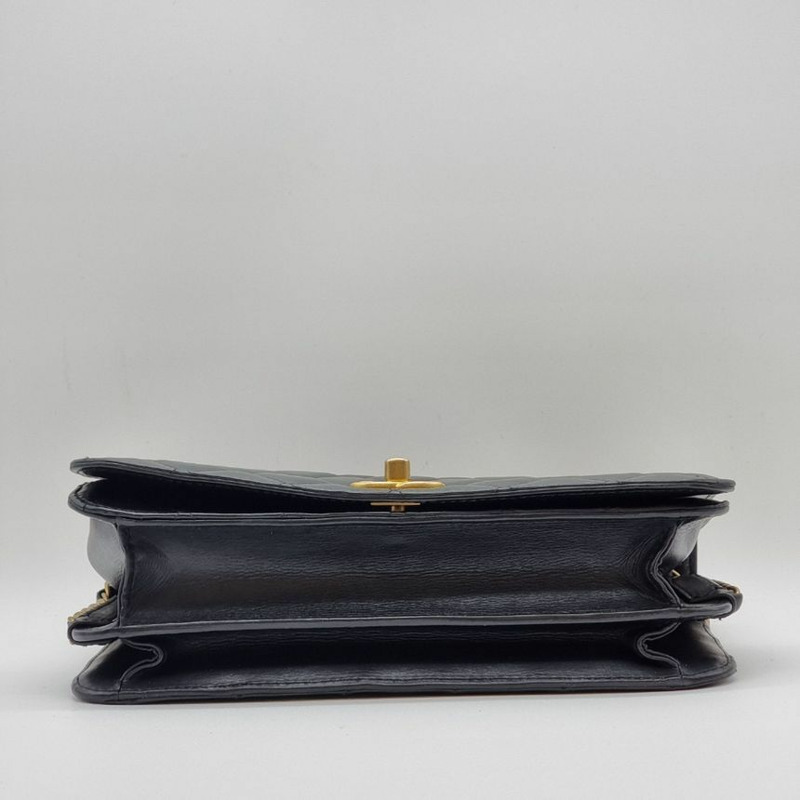 【包稅】CHANEL 經典羊皮四季翻蓋包肩背包-10