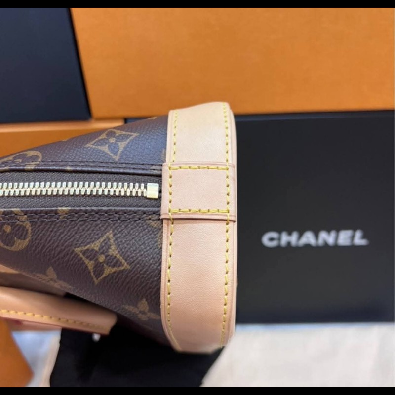 LV Alma BB 經典Monogram老花貝殼包-13