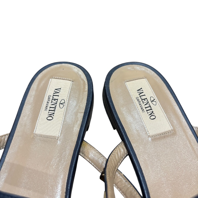 【美收精品】VALENTINO 深藍色鉚釘拖鞋 4-716-6