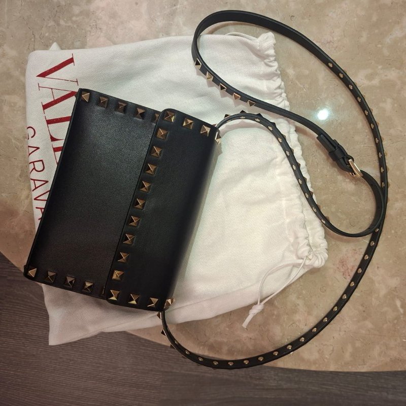 Valentino 范倫鐵諾 經典鉚釘 rockstud 小側背皮包 肩包 全新-3