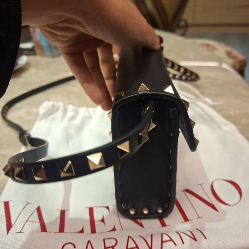 Valentino 范倫鐵諾 經典鉚釘 rockstud 小側背皮包 肩包 全新-5