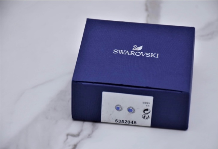 Swarovski 藍水晶耳環-3