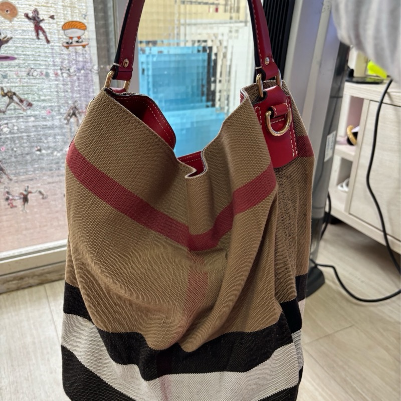 Burberry經典款 水桶/手提/肩背包 千頌伊包-5