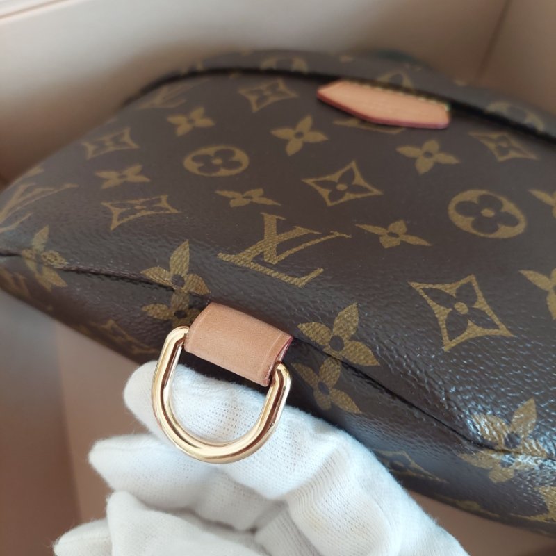 LV M43644 Bumbag🌈現品實拍 🌈Monogram老花字紋 腰包 斜背包 胸口包-10