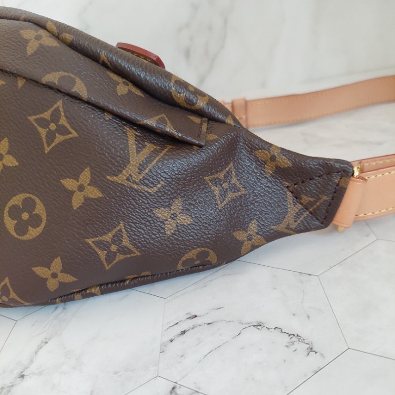 LV M43644 Bumbag🌈現品實拍 🌈Monogram老花字紋 腰包 斜背包 胸口包-20