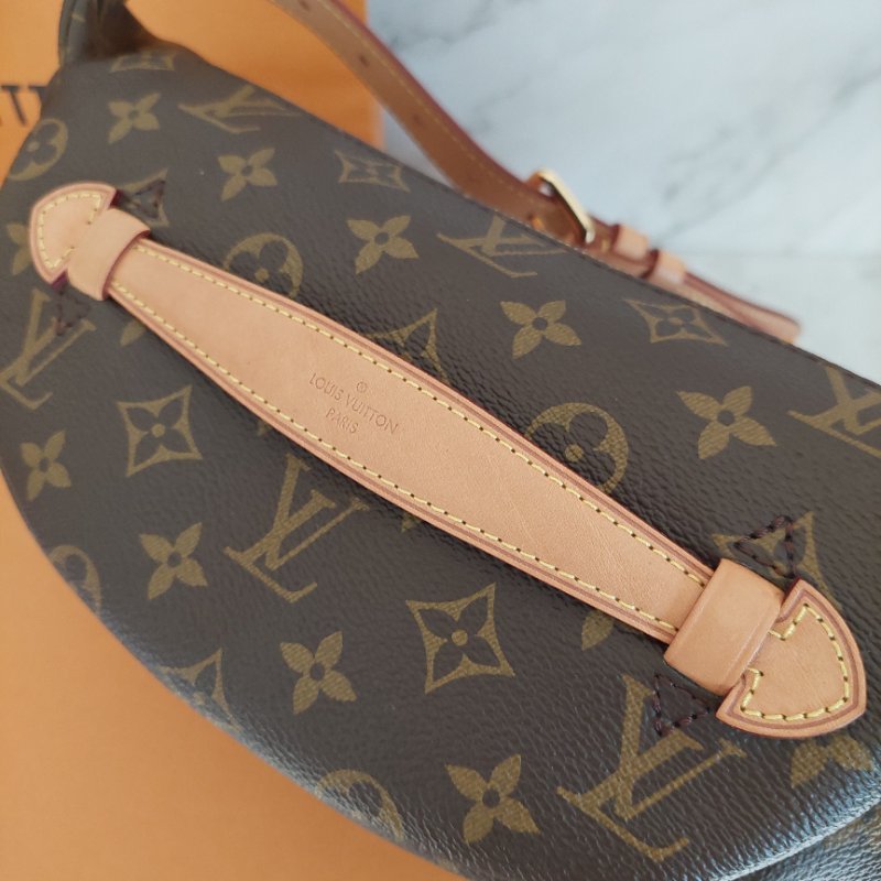 LV M43644 Bumbag🌈現品實拍 🌈Monogram老花字紋 腰包 斜背包 胸口包-72