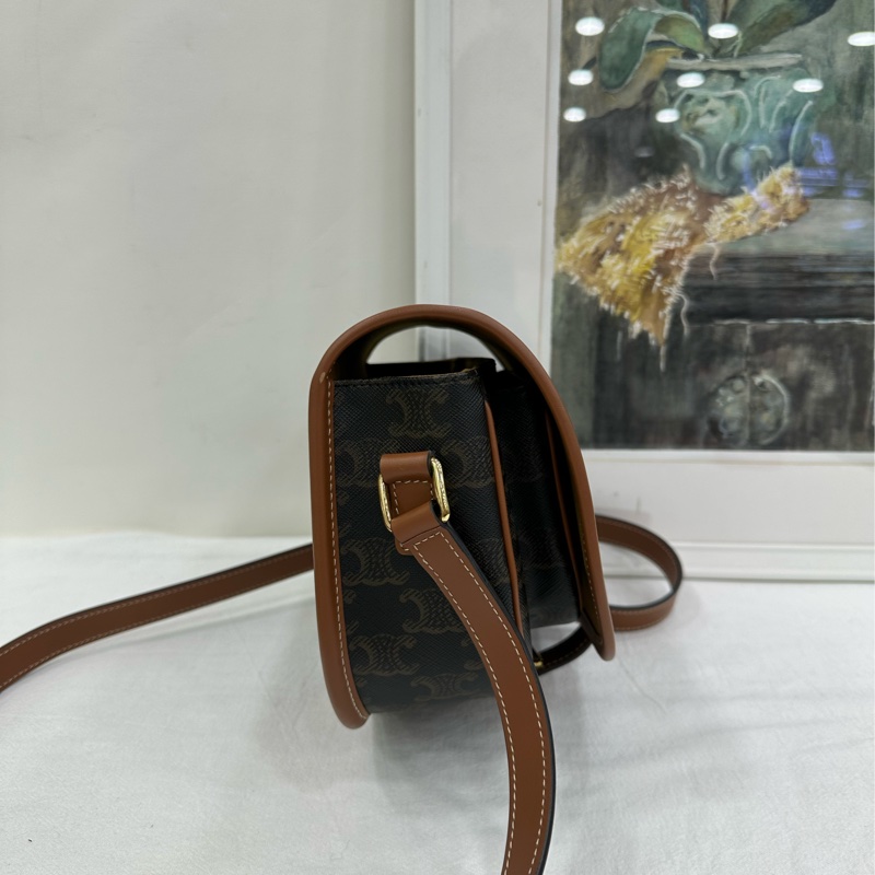 CELINE賽琳 Folco凱旋門老花拼棕色牛皮馬鞍斜背包 中號，編碼：22年-3