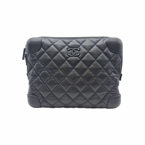 CHANEL 絎縫盒式手拿包