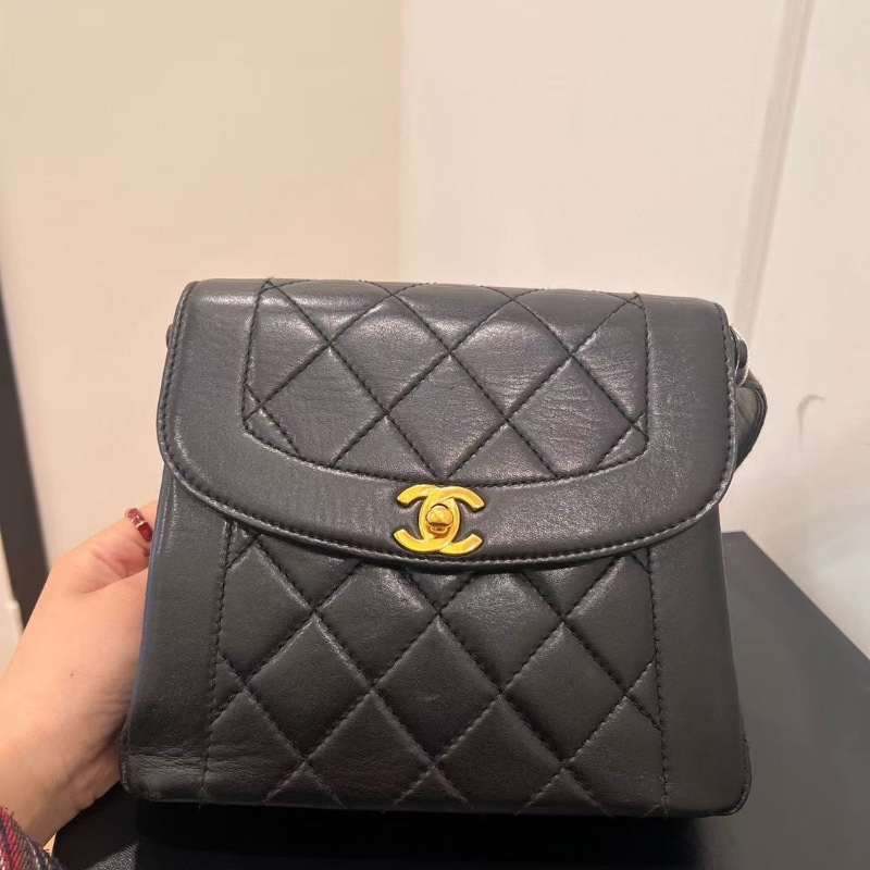 Chanel 中古黑金羊皮黛妃Kelly腋下包  98新配件塵袋-0