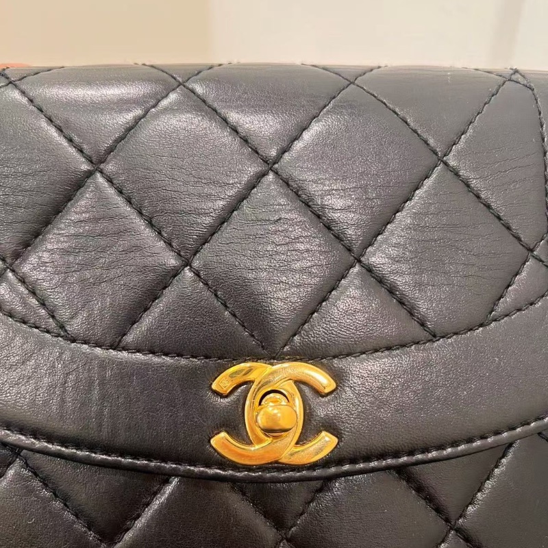 Chanel 中古黑金羊皮黛妃Kelly腋下包  98新配件塵袋-1