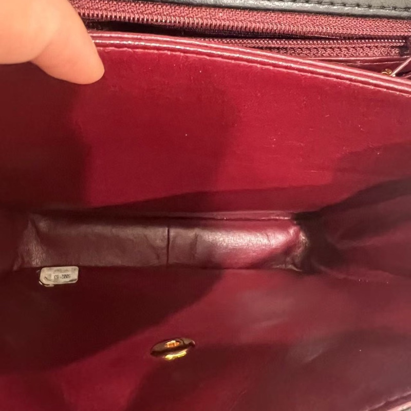 Chanel 中古黑金羊皮黛妃Kelly腋下包  98新配件塵袋-4