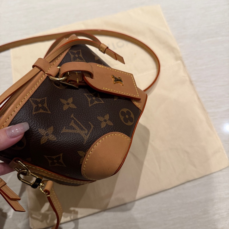 🈶台灣發票🧾購證 LV Noe purse mini M57099 LV牛奶盒 LV燒賣包 LV水桶包-5