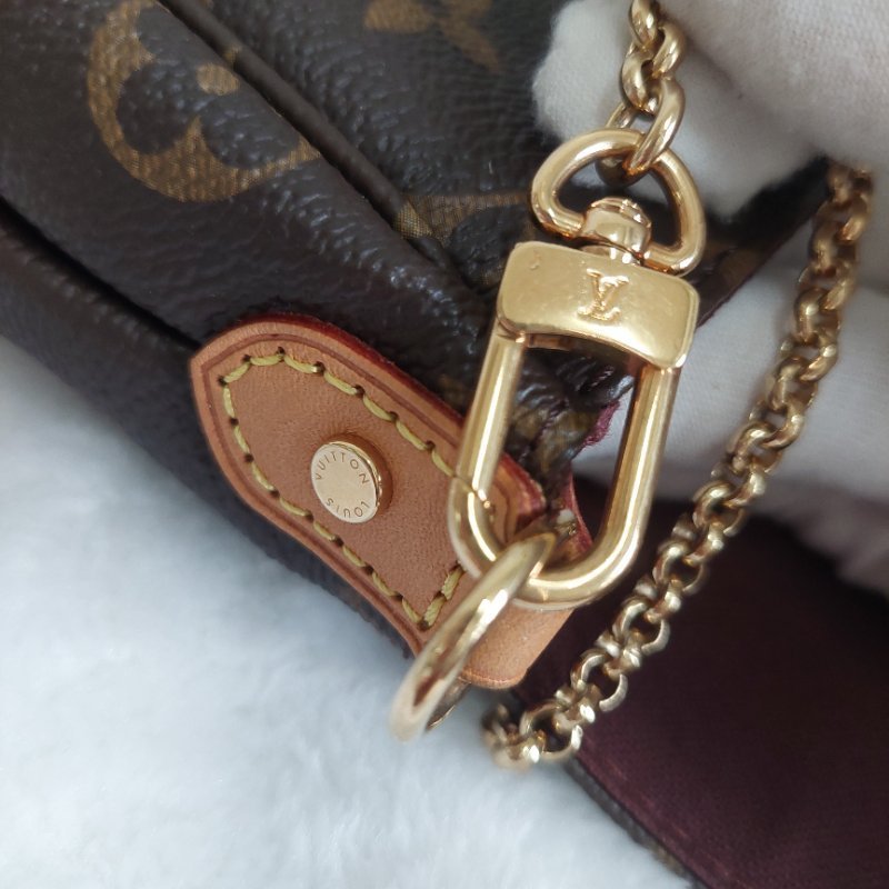 LV 經典老花M40718 🌈現品實拍 🌈 Favorite MM 經典花紋鍊條肩背包 斜背包~二手-42