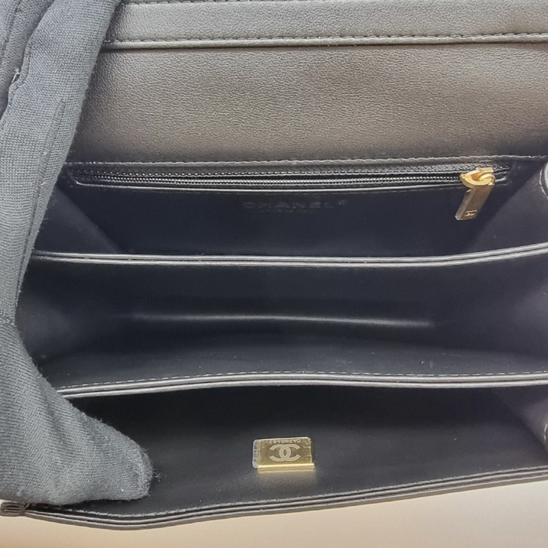 【包稅】CHANEL 【小號】23A CC Logo 鏈條專利翻蓋包 CHB042255-7