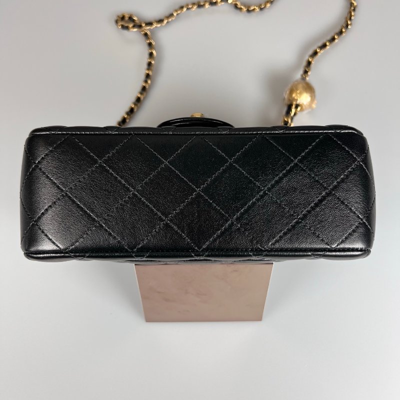 全新品 CHANEL AS1787 黑羊皮金球CF20-4