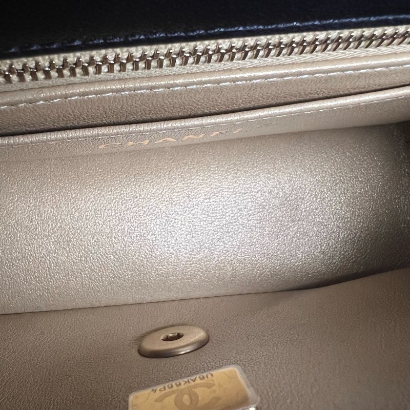 全新品 CHANEL AS1787 黑羊皮金球CF20-7