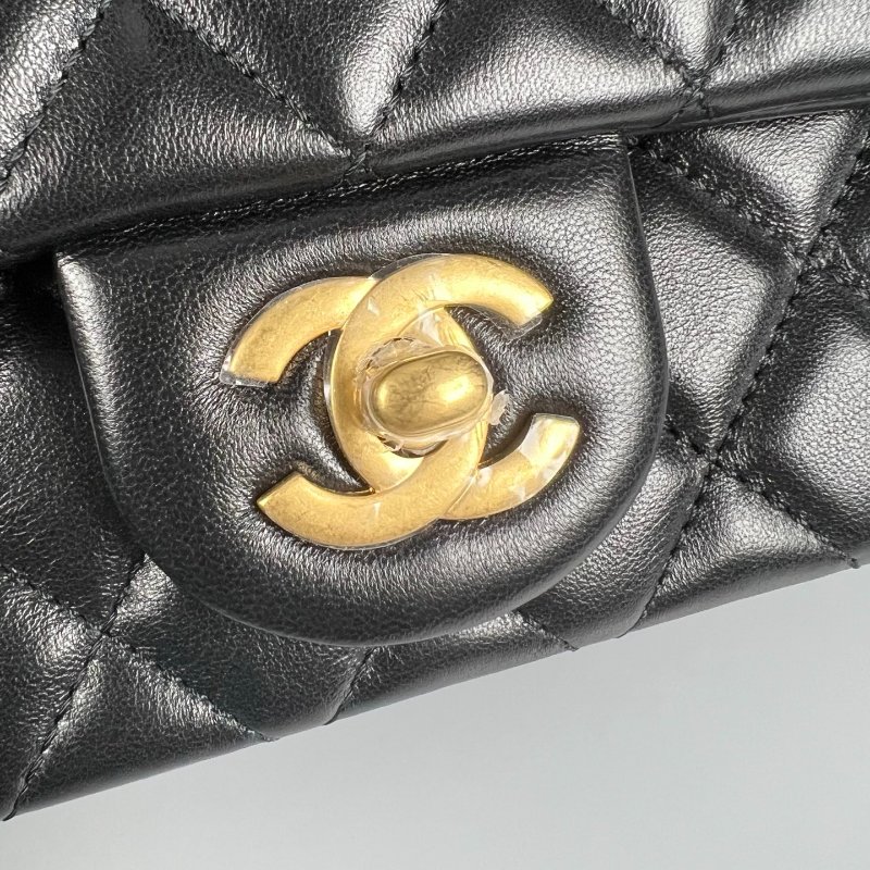 全新品 CHANEL AS1787 黑羊皮金球CF20-9
