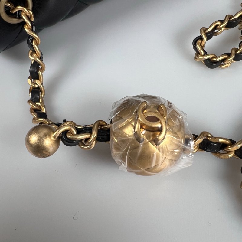 全新品 CHANEL AS1787 黑羊皮金球CF20-10