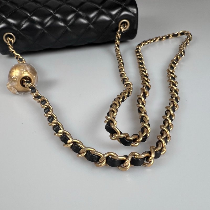 全新品 CHANEL AS1787 黑羊皮金球CF20-11