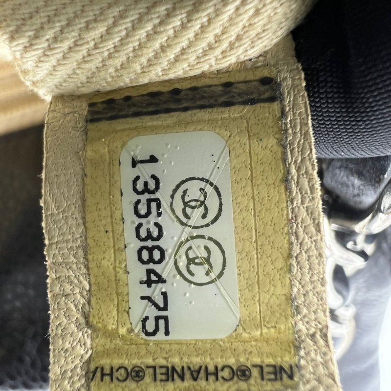 香奈兒 CF 魚子醬牛皮黑銀單肩斜背兩用包-7