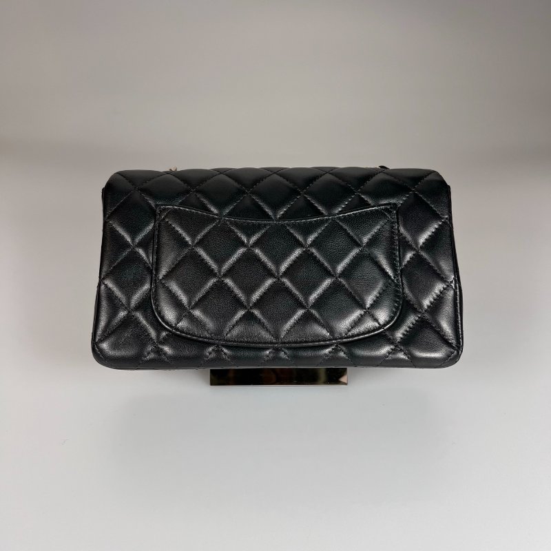 全新品 CHANEL A69900 黑羊皮淡金釦CF20-1