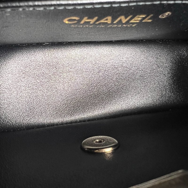 全新品 CHANEL A69900 黑羊皮淡金釦CF20-6