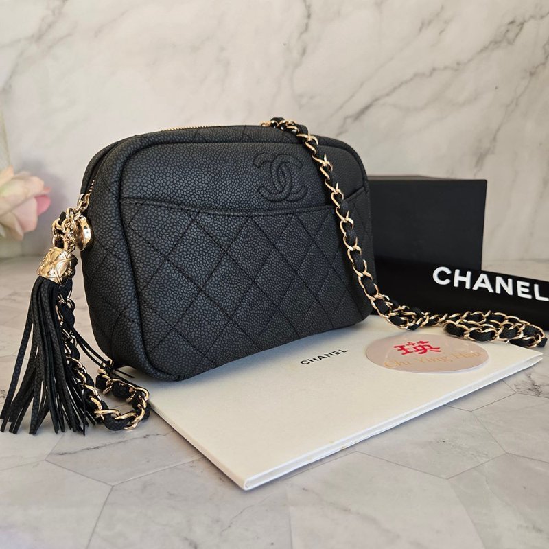 CHANEL(近新) 小牛皮及金色金屬 18B🌈現品實拍 🌈 Shoulder Bag金扣鏈帶肩背/斜背包-12