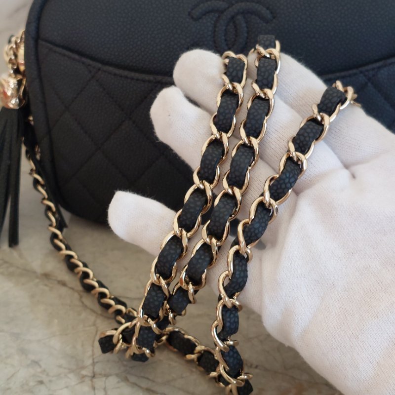 CHANEL(近新) 小牛皮及金色金屬 18B🌈現品實拍 🌈 Shoulder Bag金扣鏈帶肩背/斜背包-65