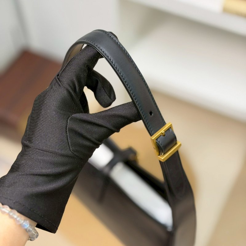 🏷YSL 聖羅蘭．LE 5 À 7 腋下包-13