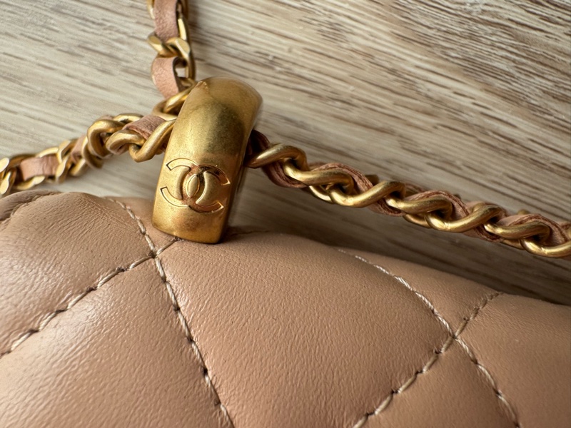 Chanel奶茶色雙金球卡包-2