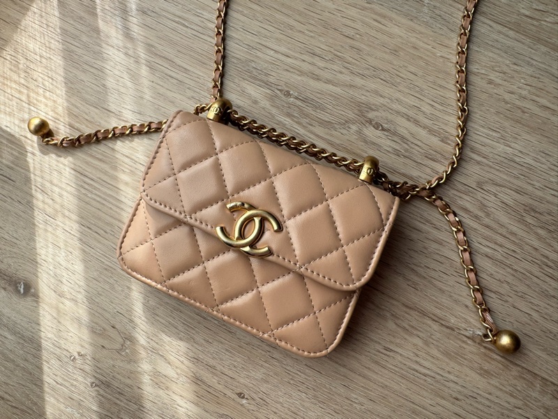 Chanel奶茶色雙金球卡包-7