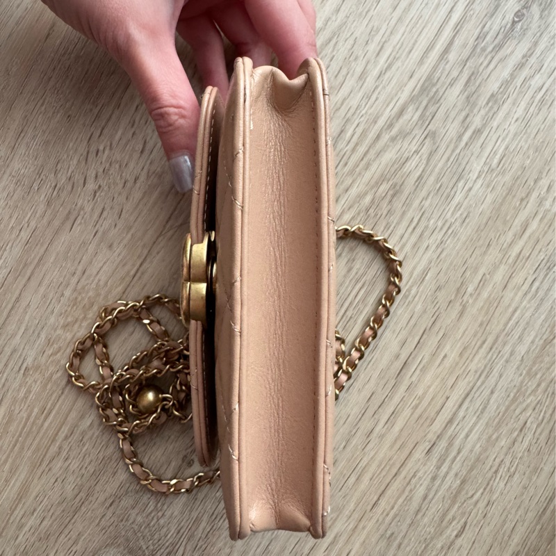 Chanel奶茶色雙金球卡包-9