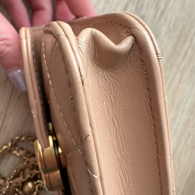 Chanel奶茶色雙金球卡包-10