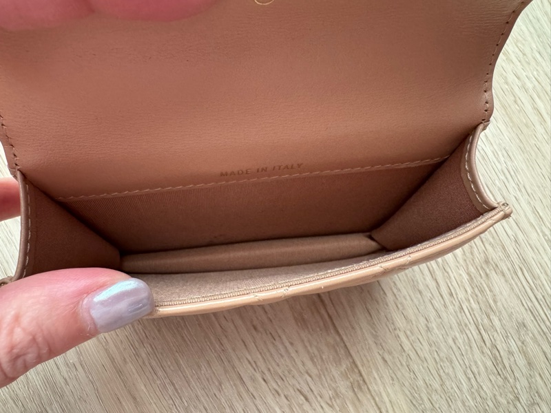 Chanel奶茶色雙金球卡包-12