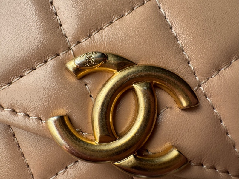 Chanel奶茶色雙金球卡包-14