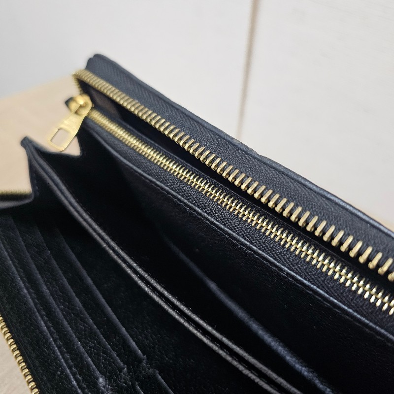 [專櫃價5折甜出❣️耐看好物看到別猶豫！] LV黑壓紋金釦拉鏈長夾-12