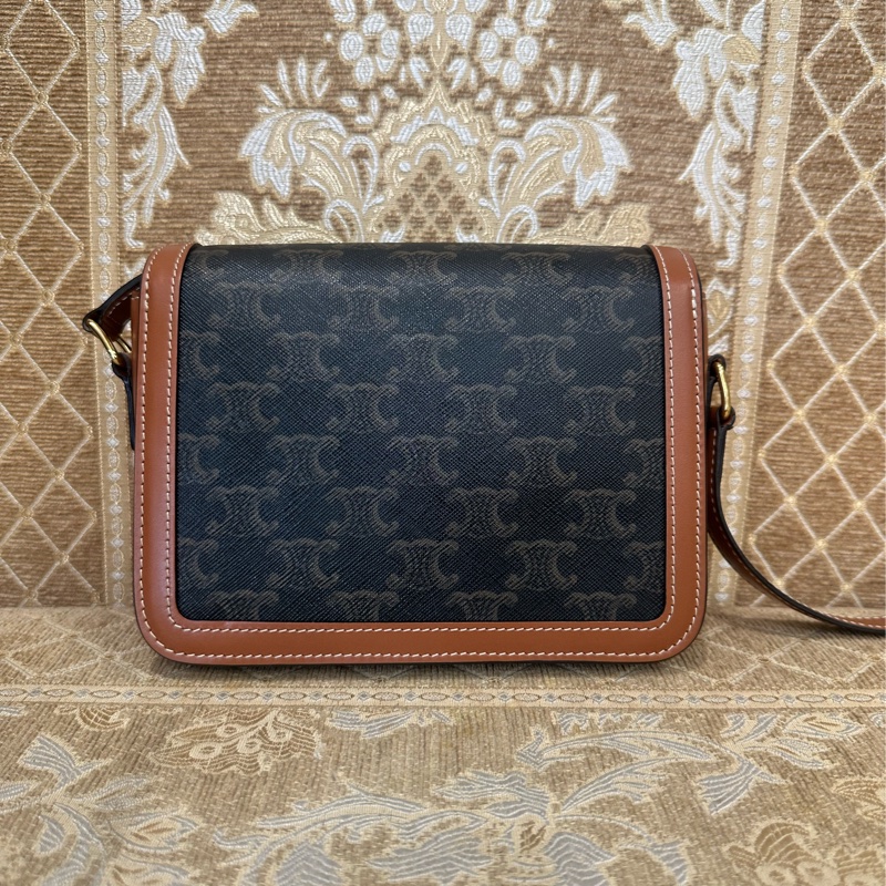 Celine PVC咖牛皮金釦Teen Triomphe下蓋斜背包 188882BZ4.04LU-1